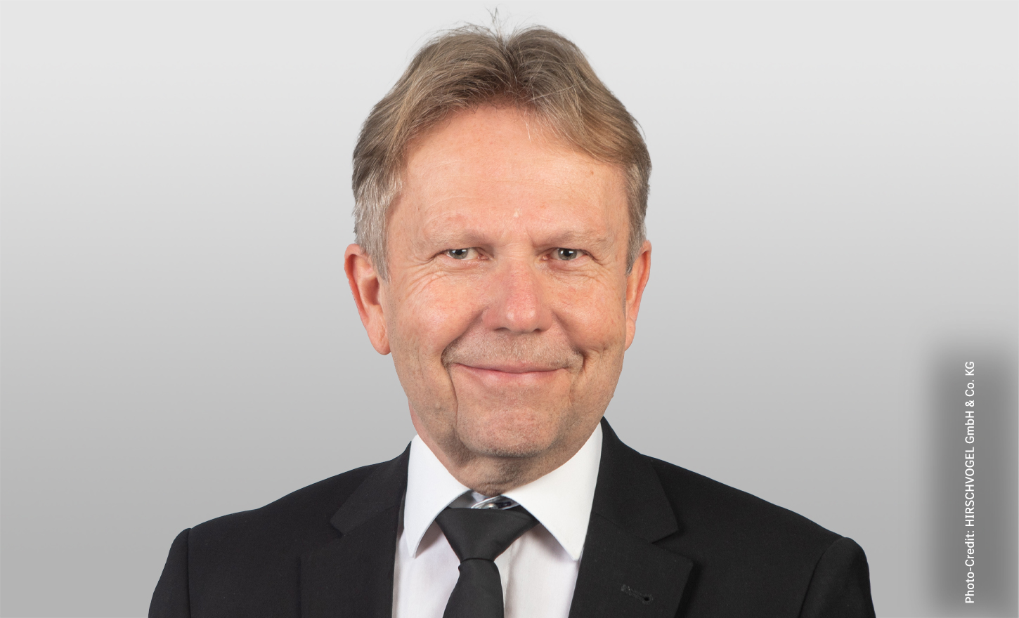 Portraitbild des HIRSCHVOGEL Mitarbeiters Herrn Maik Heinrich. Portraitbild des HIRSCHVOGEL Mitarbeiters Herrn Maik Heinrich.